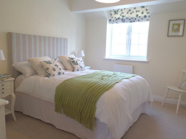  Image of 4 Bedroom Detached to rent at Chichester, PO19 7YF