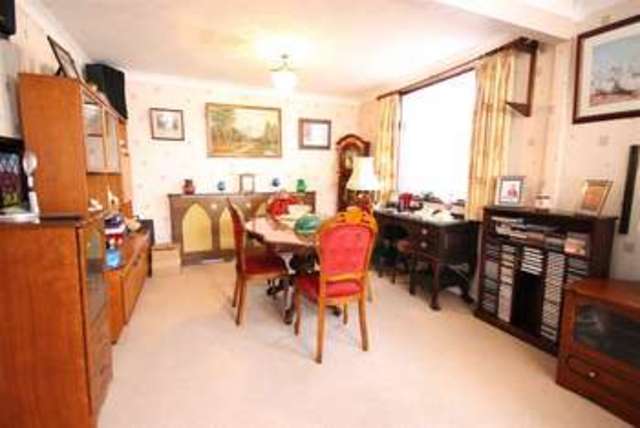  Image of 2 Bedroom Bungalow for sale at Oakside New Denham New Denham, UB9 4DY