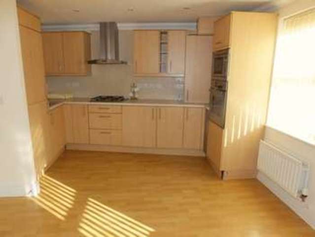  Image of 2 Bedroom Flat for sale at Godwin Court Old Town Swindon, SN1 4BB