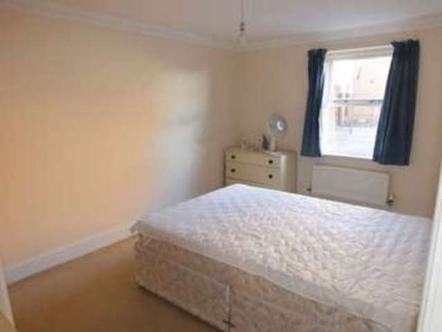  Image of 2 Bedroom Flat for sale at Godwin Court Old Town Swindon, SN1 4BB