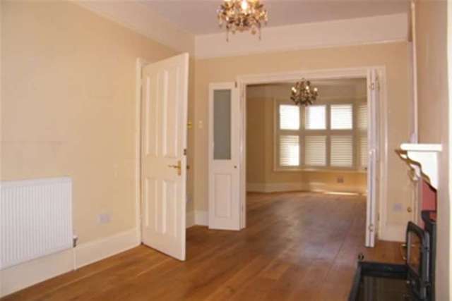  Image of 2 Bedroom Detached to rent at East Cowes, PO32 6RX