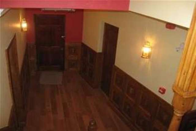  Image of 2 Bedroom Flat to rent at Mossley Hill, L15 8HQ