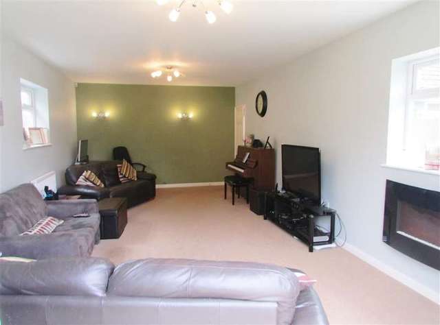  Image of 5 Bedroom Detached for sale at Didcot, OX11 0AA