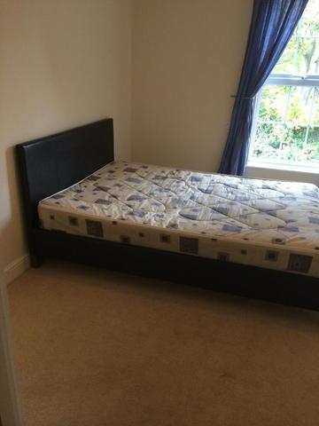  Image of 2 Bedroom Apartment to rent at Hessle High Road  Hull, HU4 6SA