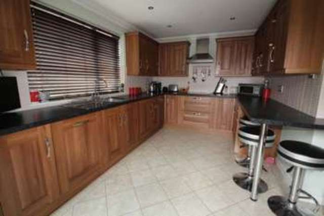  Image of 3 Bedroom Semi-Detached for sale at Bashford Way Pound Hill Crawley, RH10 7YF
