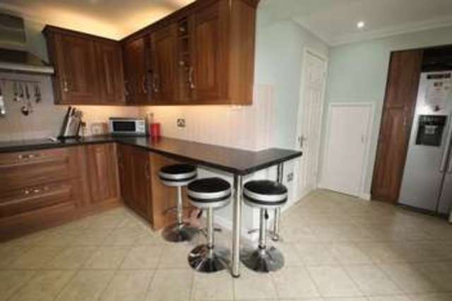  Image of 3 Bedroom Semi-Detached for sale at Bashford Way Pound Hill Crawley, RH10 7YF