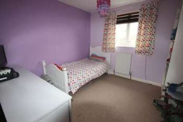  Image of 3 Bedroom Semi-Detached for sale at Bashford Way Pound Hill Crawley, RH10 7YF