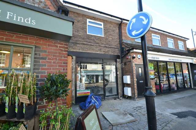  Image of Detached to rent at High Street Pangbourne Reading, RG8 7HY