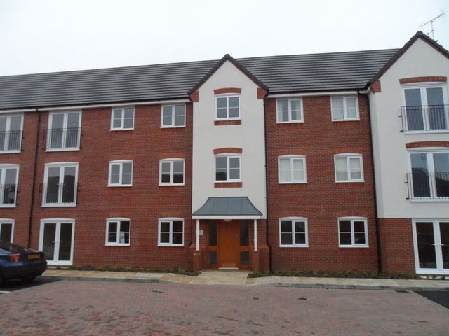  Image of 2 Bedroom Flat to rent at Penruddock Drive  Coventry, CV4 8LU