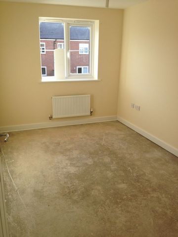  Image of 2 Bedroom Flat to rent at Penruddock Drive  Coventry, CV4 8LU