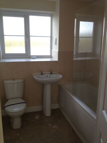  Image of 2 Bedroom Flat to rent at Penruddock Drive  Coventry, CV4 8LU