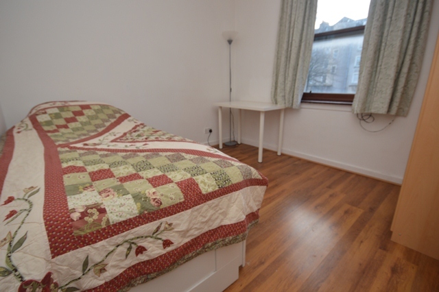  Image of 2 Bedroom Flat to rent at Newington Edinburgh Edinburgh, EH8 9HP