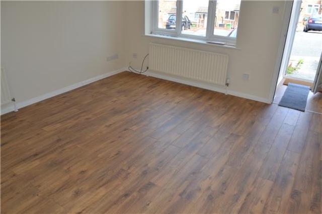  Image of 2 Bedroom Maisonette to rent at East Sussex, TN34 1SA