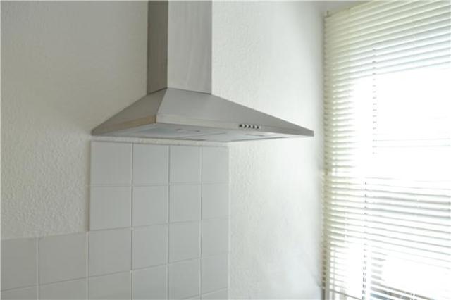  Image of 2 Bedroom Maisonette to rent at East Sussex, TN34 1SA