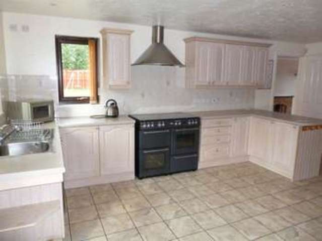  Image of 5 Bedroom Detached to rent at Spencers Wood Reading Reading, RG7 1DW