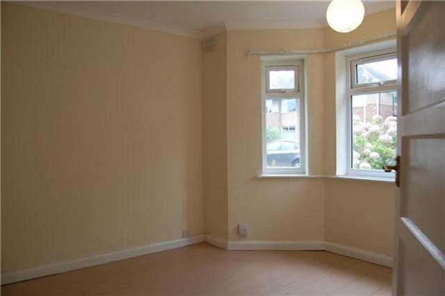  Image of 2 Bedroom Flat to rent at Gloucestershire, GL51 8NX