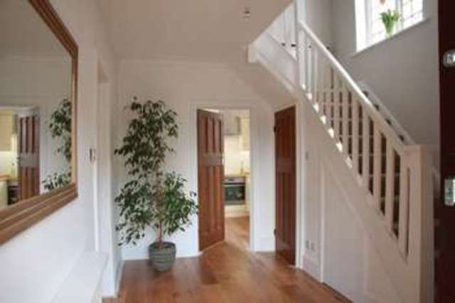  Image of 4 Bedroom Detached to rent at Suffolk Road  London, SW13 9NL