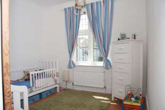  Image of 4 Bedroom Detached to rent at Suffolk Road  London, SW13 9NL