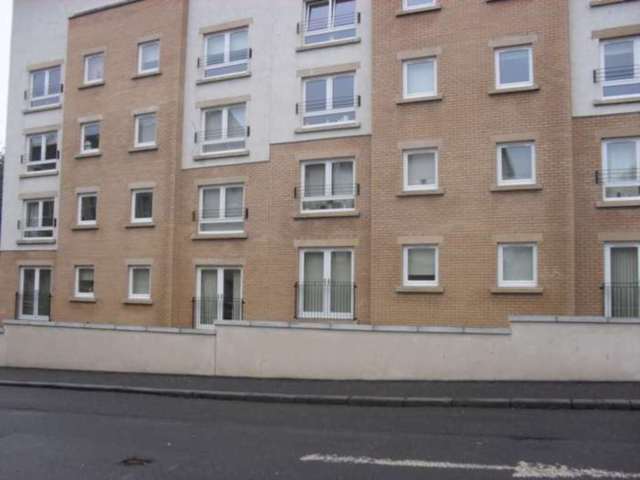  Image of 2 Bedroom Flat to rent at Tannahill Court (  Paisley, PA1 2RQ