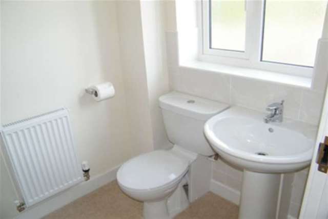  Image of 2 Bedroom Detached to rent at Radstock, BA3 3BT