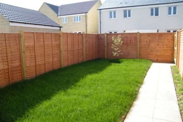  Image of 2 Bedroom Detached to rent at Radstock, BA3 3BT
