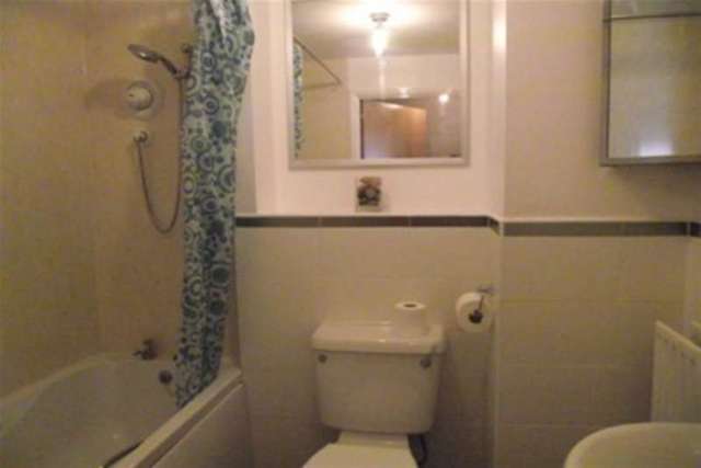  Image of 2 Bedroom Flat to rent at Warrington, WA2 0WU