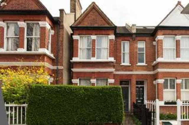  Image of 4 Bedroom Terraced for sale at The Avenue  London, W4 1HR
