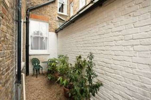  Image of 4 Bedroom Terraced for sale at The Avenue  London, W4 1HR