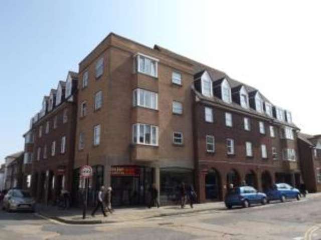  Image of 1 Bedroom Flat for sale at Town Lane Newport Newport, PO30 1AR