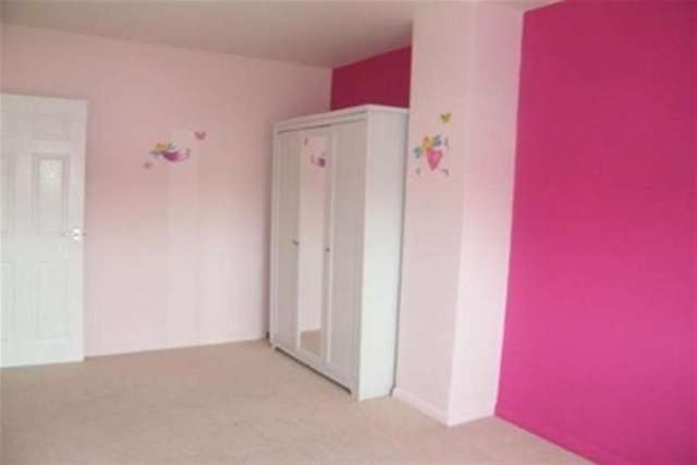  Image of 3 Bedroom Detached to rent at Manchester, M23 2RY