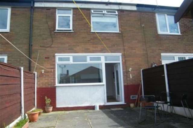  Image of 3 Bedroom Detached to rent at Manchester, M23 2RY