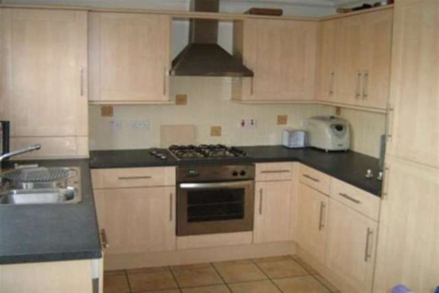  Image of 3 Bedroom Detached to rent at Emsworth, PO10 8SY