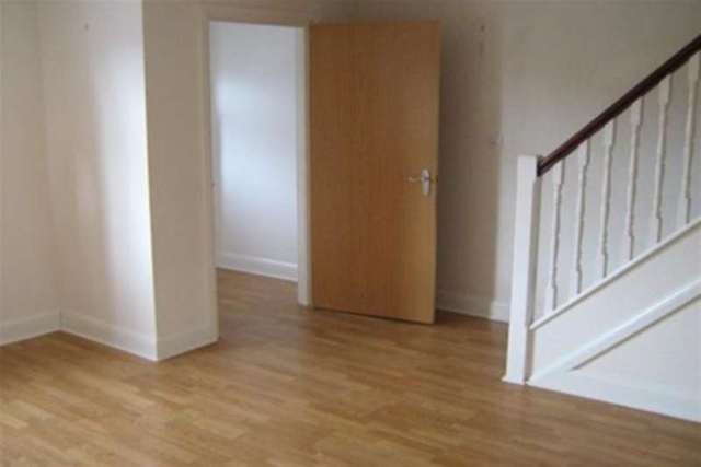  Image of 3 Bedroom Detached to rent at Emsworth, PO10 8SY