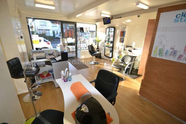  Image of Detached to rent at Wokingham Road  Reading, RG6 1LT