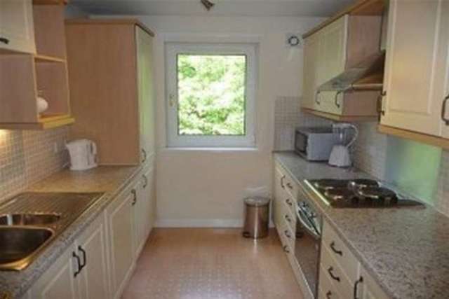  Image of 2 Bedroom Flat to rent at Hamilton, ML3 6AL