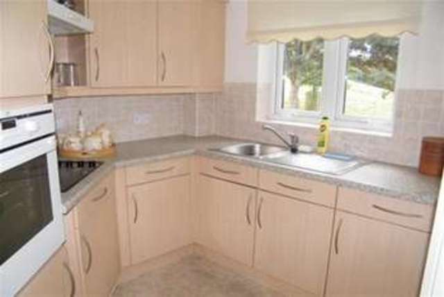  Image of 1 Bedroom Flat to rent at Yeovil, BA21 4HB
