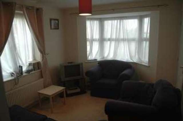  Image of Semi-Detached to rent at Ypres Road  Colchester, CO2 7UW