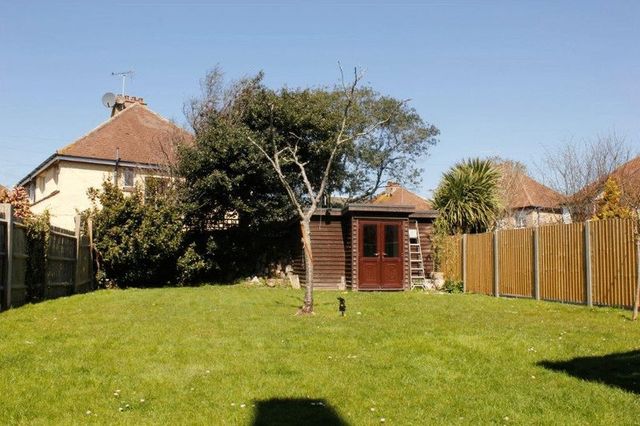 Image of 4 Bedroom Detached for sale at Sturges Road  Bognor Regis, PO21 2AH