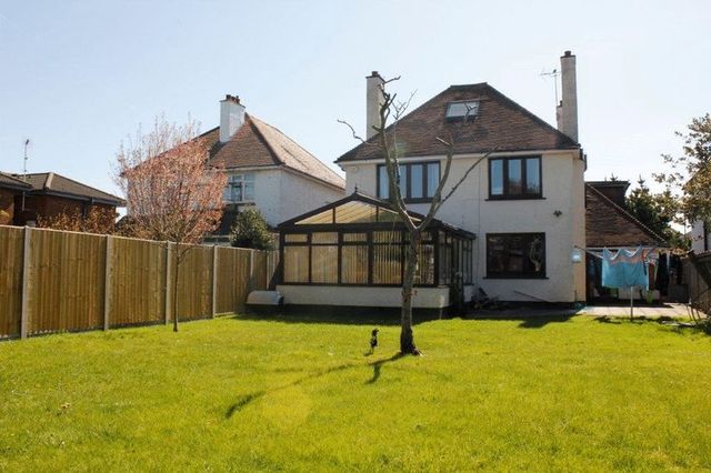  Image of 4 Bedroom Detached for sale at Sturges Road  Bognor Regis, PO21 2AH