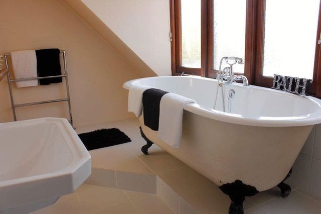  Image of 4 Bedroom Detached for sale at Sturges Road  Bognor Regis, PO21 2AH