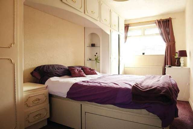  Image of 4 Bedroom Detached for sale at Shaw Oldham Lancashire, OL2 8HU