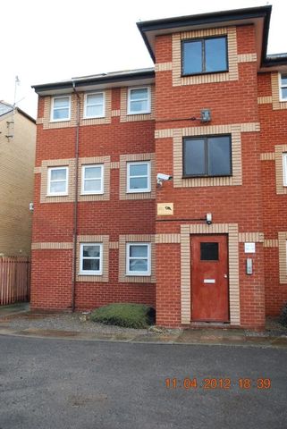  Image of 2 Bedroom Flat for sale at Adamsdown Square Array Cardiff, CF24 0HS