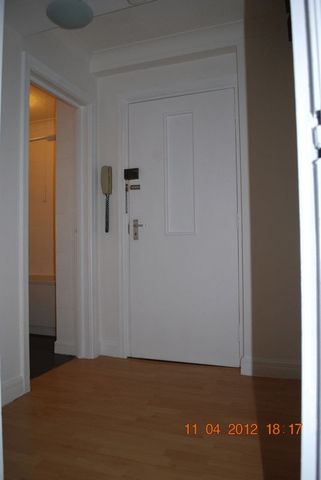  Image of 2 Bedroom Flat for sale at Adamsdown Square Array Cardiff, CF24 0HS