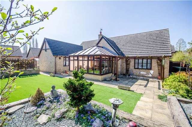  Image of 4 Bedroom Detached for sale at Stapleford, CB22 5FD