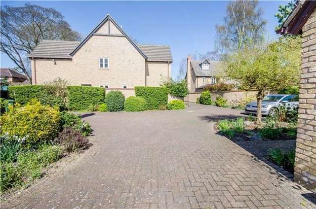  Image of 4 Bedroom Detached for sale at Stapleford, CB22 5FD