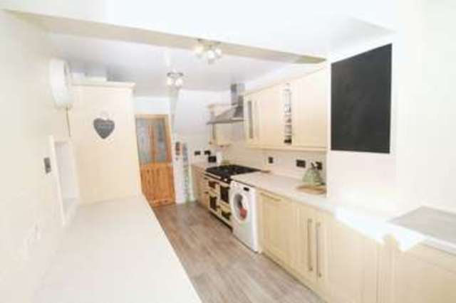  Image of 3 Bedroom Semi-Detached for sale at Allington Road  Paddock Wood, TN12 6AP