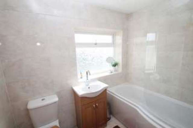  Image of 3 Bedroom Semi-Detached for sale at Allington Road  Paddock Wood, TN12 6AP