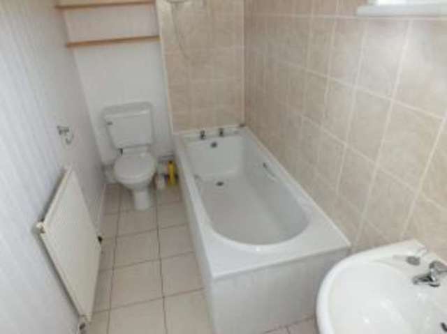  Image of 3 Bedroom Terraced for sale at Livingston West Lothian Bellsquarry, EH54 6JT