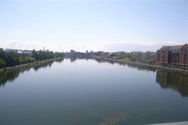  Image of 1 Bedroom Flat to rent at Cardiff, CF10 4AL