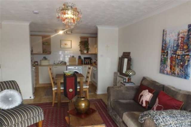  Image of 1 Bedroom Flat to rent at Cardiff, CF10 4AL